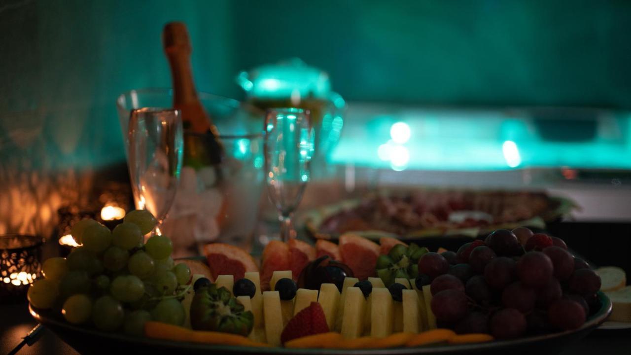 فندق براغفي  Wellness Relax - Luxusni المظهر الخارجي الصورة