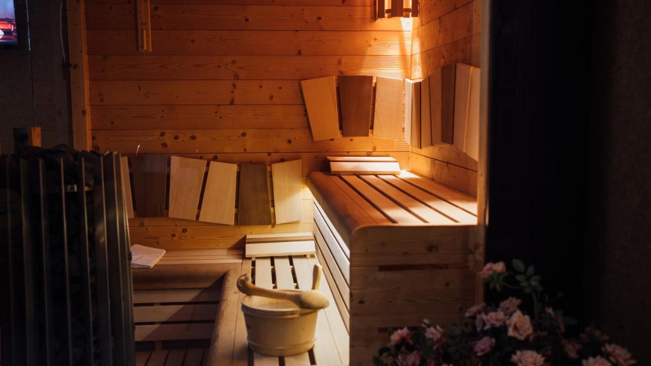 فندق براغفي  Wellness Relax - Luxusni المظهر الخارجي الصورة