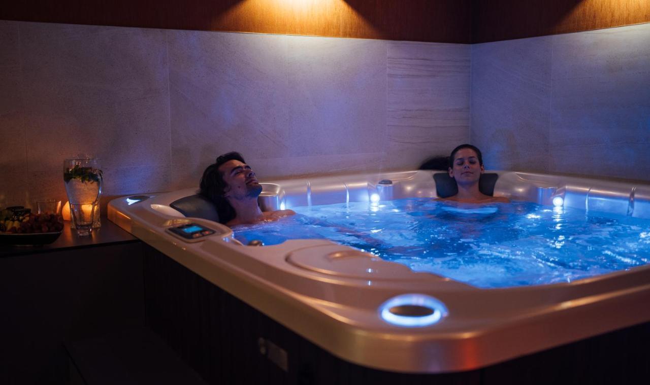 فندق براغفي  Wellness Relax - Luxusni المظهر الخارجي الصورة